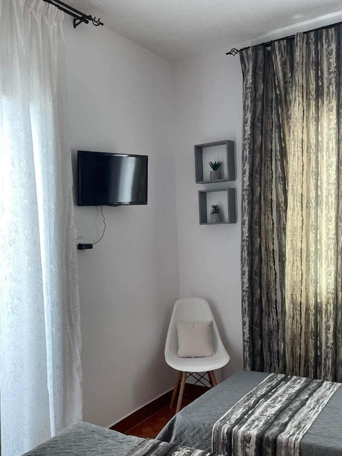 Milos Inn آداماس المظهر الخارجي الصورة